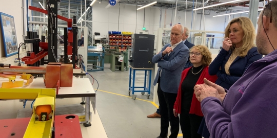 Guus van Weelden op werkbezoek Guus van Weelden op werkbezoek